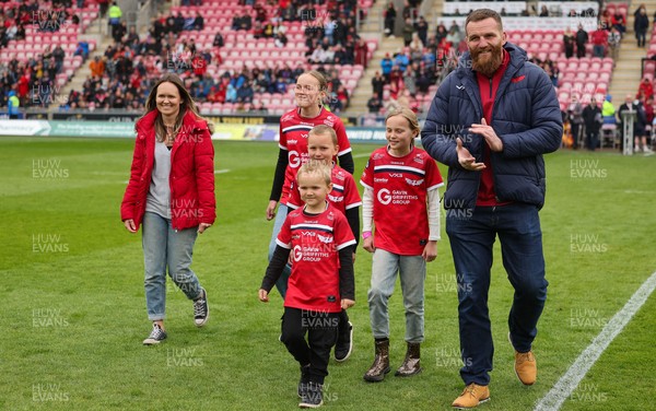 160526 - Scarlets v Dragons RFC, United Rugby Championship - Scarlets Jake Ball and his family are applauded by the fans as he leaves the club at the end of the season