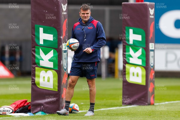 160526 - Scarlets v Dragons RFC - United Rugby Championship - Scarlets coach Jared Payne during the warm up