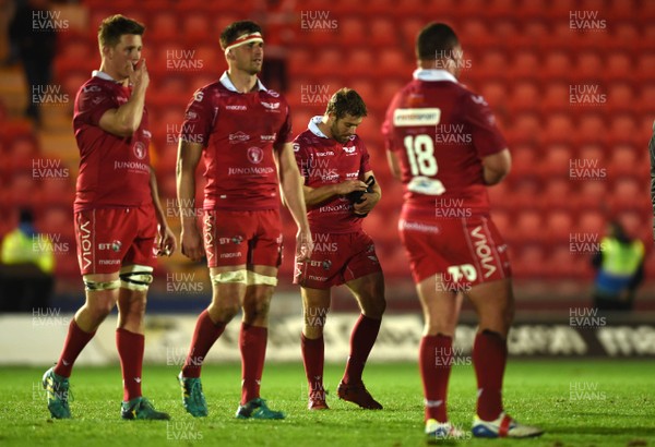 060419 - Scarlets v Edinburgh - Guinness PRO14 - Leigh Halfpenny of Scarlets at the end of the game