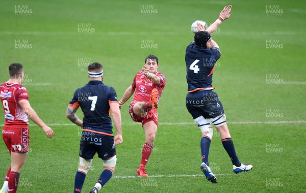 150220 - Scarlets v Edinburgh - Guinness PRO14 - Dan Jones of Scarlets kicks ahead