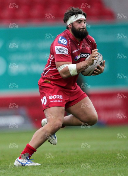 280315 - Scarlets v Edinburgh - Guinness PRO12 - Rory Pitman of Scarlets