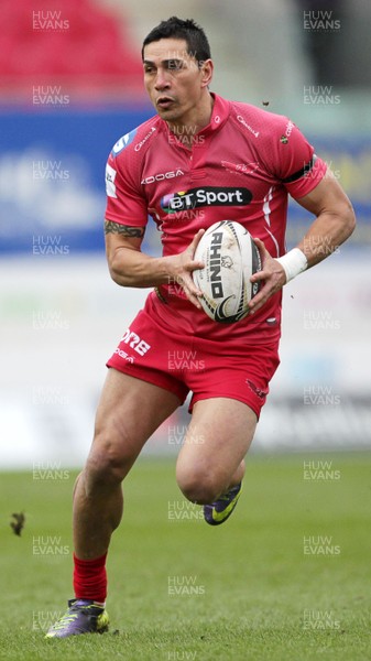 280315 - Scarlets v Edinburgh - Guinness PRO12 - Regan King of Scarlets