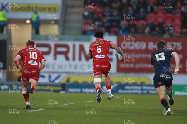 180223 - Scarlets v Edinburgh Rugby - United Rugby Championship - Vaea Fifita  of Scarlets races away to score a try
