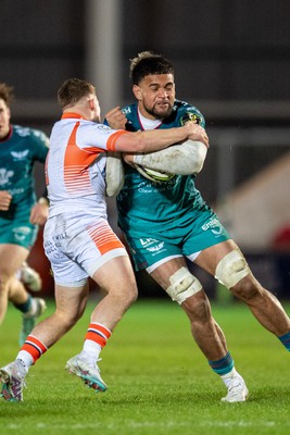 190124 - Scarlets v Edinburgh Rugby - EPCR Challenge Cup - Vaea Fifita of Scarlets is tackled by Ben Vellacott of Edinburgh 