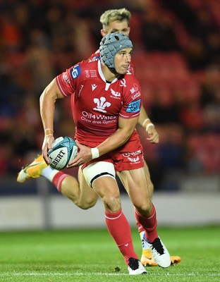 011021 - Scarlets v Emirates Lions - United Rugby Championship - Jonathan Davies of Scarlets gets the ball away