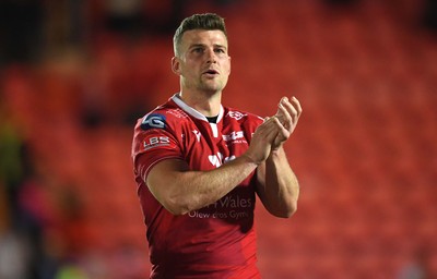 011021 - Scarlets v Emirates Lions - United Rugby Championship - Scott Williams of Scarlets celebrates win