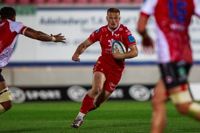 011021 - Scarlets v Emirates Lions - United Rugby Championship - Johnny McNicholl of Scarlets