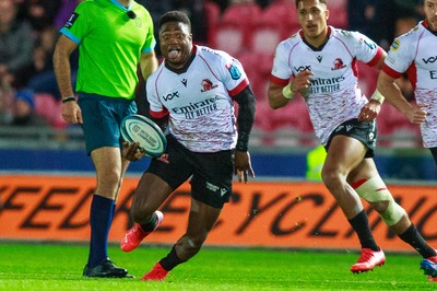 011021 - Scarlets v Emirates Lions - United Rugby Championship - Wandisile Simelane of Emirates Lions