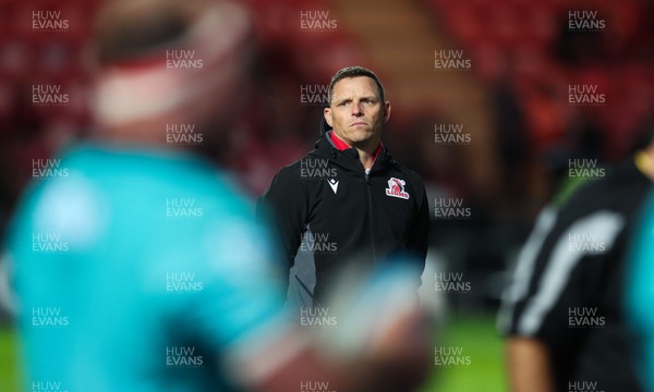 111123 - Scarlets v Emirates Lions, United Rugby Championship - Lions Head Coach Ivan van Rooyen during warm up