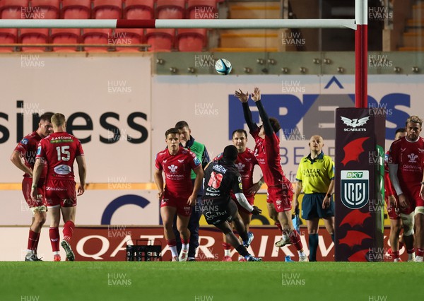 111123 - Scarlets v Emirates Lions, United Rugby Championship -Sanele Nohamba of Lions kicks the winning conversion late into the match