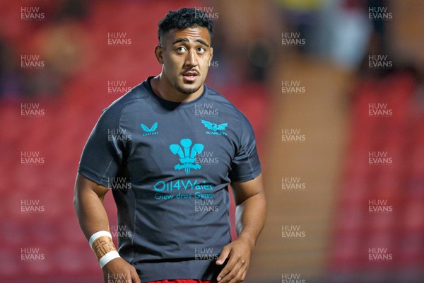 111123 - Scarlets v Emirates Lions - United Rugby Championship - Carwyn Tuipulotu of Scarlets before the match