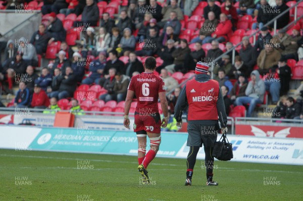 081212 Scarlets v Exeter Chiefs - Heineken Cup - Aaron Shingler leaves the field for the Scarlets 