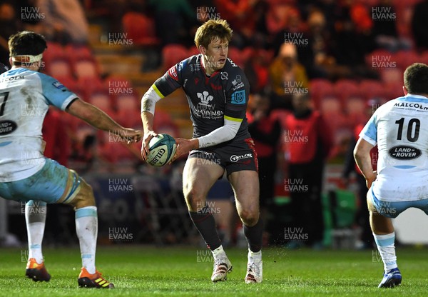 050322 - Scarlets v Glasgow - United Rugby Championship - Rhys Patchell of Scarlets