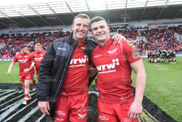 070418 - Scarlets v Glasgow - Guinness PRO14 - Hadleigh Parkes and Scott Williams of Scarlets at the end of the game