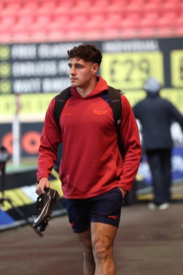 291125 - Scarlets v Glasgow Warriors - United Rugby Championship - Jac Davies of Scarlets arrives at Parc y Scarlets 