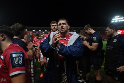 291125 - Scarlets v Glasgow Warriors - United Rugby Championship - Ryan Elias of Scarlets at full time