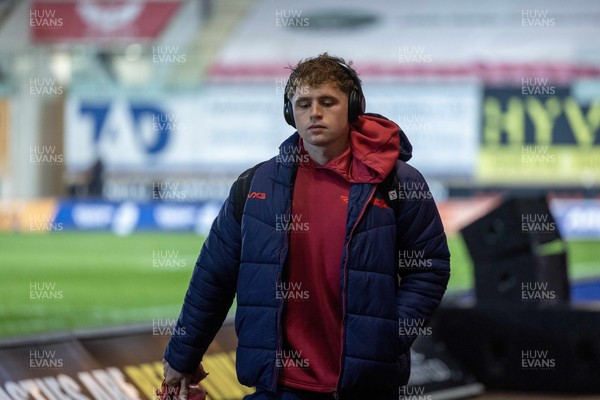 291125 - Scarlets v Glasgow Warriors - United Rugby Championship - Macs Page of Scarlets arrives at Parc y Scarlets