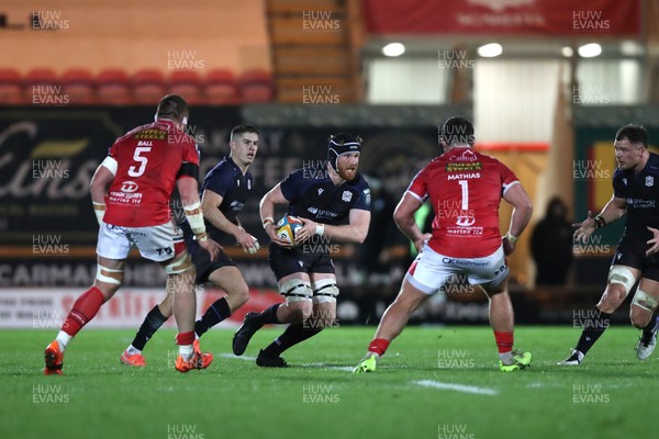 291125 - Scarlets v Glasgow Warriors - United Rugby Championship - Gregor Brown of Glasgow runs at Kemsley Mathias of Scarlets 