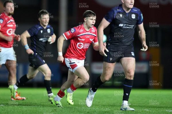 291125 - Scarlets v Glasgow Warriors - United Rugby Championship - Carwyn Leggatt Jones of Scarlets
