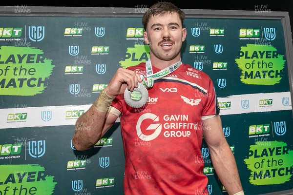 291125 - Scarlets v Glasgow Warriors - United Rugby Championship - Max Douglas of Scarlets Man of the Match