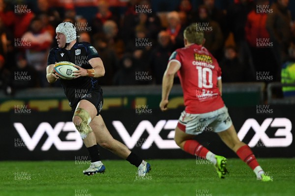291125 - Scarlets v Glasgow Warriors - United Rugby Championship - Gregor Hiddleston of Glasgow