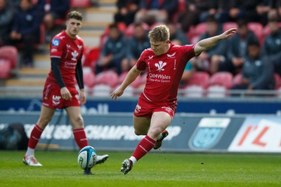 260424 - Scarlets v Hollywoodbets Sharks - United Rugby Championship - Sam Costelow of Scarlets kicks a penalty