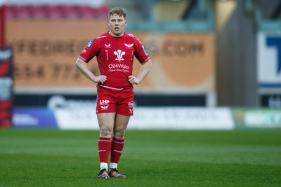 260424 - Scarlets v Hollywoodbets Sharks - United Rugby Championship - Sam Costelow of Scarlets