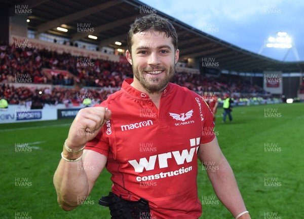 300318 - Scarlets v La Rochelle - European Rugby Champions Cup - Leigh Halfpenny of Scarlets celebrates at the end of the game