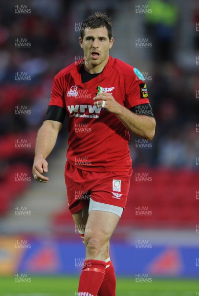 05.09.09 - Llanelli Scarlets v Leinster - Magners League - Sean Lamont of Scarlets. 