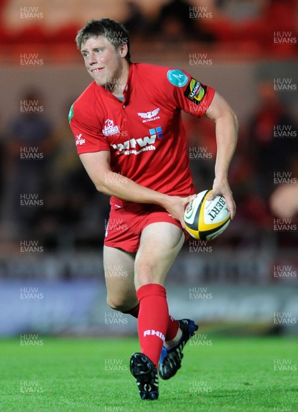 05.09.09 - Llanelli Scarlets v Leinster - Magners League - Rhys Priestland of Scarlets. 