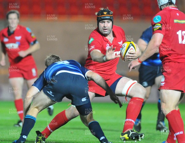 05.09.09 - Scarlets v Leinster Scarlets David Lyons hands off Leinster's Chris Keane 