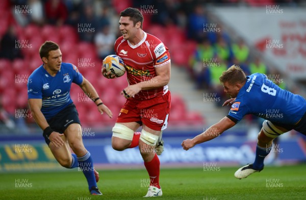 060913 - Scarlets v Leinster - RaboDirect PRO12 -Rob McCusker of Scarlets runs in to score try