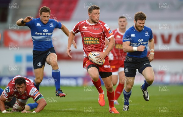 060913 - Scarlets v Leinster - RaboDirect PRO12 -Rhys Priestland of Scarlets gets into space