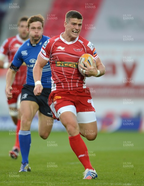 060913 - Scarlets v Leinster - RaboDirect PRO12 -Scott Williams of Scarlets gets into space