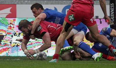 070315 - Scarlets v Leinster - Guinness PRO12 - John Barclay of Scarlets scores a try