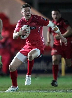 070315 - Scarlets v Leinster - Guinness PRO12 - Rhys Priestland of Scarlets