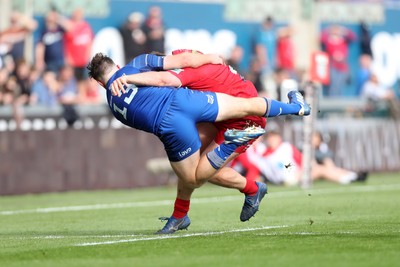 260425 - Scarlets v Leinster - United Rugby Championship - Alec Hepburn of Scarlets is tackled by Liam Turner of Leinster