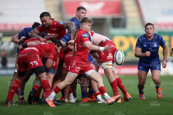 260425 - Scarlets v Leinster - United Rugby Championship - Archie Hughes of Scarlets 