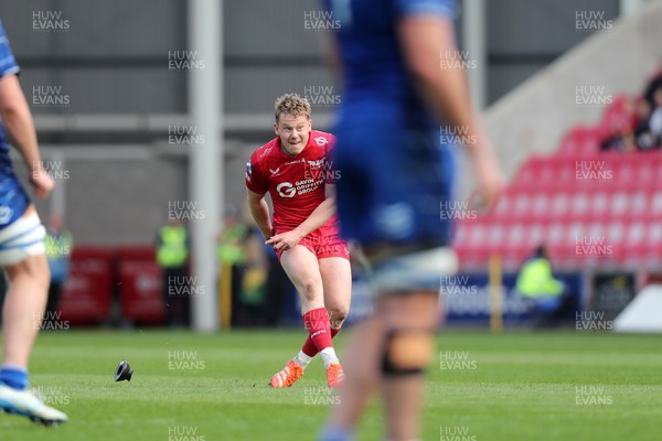 260425 - Scarlets v Leinster - United Rugby Championship - Sam Costelow of Scarlets converts 