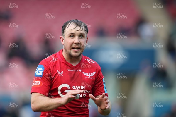 260425 - Scarlets v Leinster - United Rugby Championship - Ioan Lloyd of Scarlets