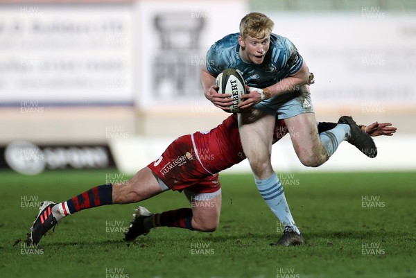300121 - Scarlets v Leinster - Guinness PRO14 - Jamie Osborne of Leinster is tackled by Angus O'Brien of Scarlets