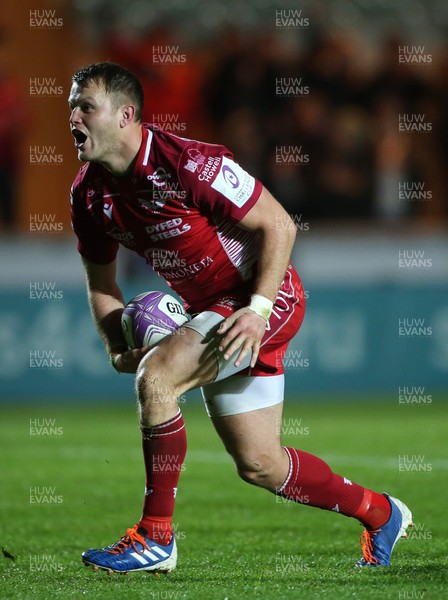 161119 - Scarlets v London Irish - European Rugby Challenge Cup - Steff Hughes of Scarlets celebrates scoring a try