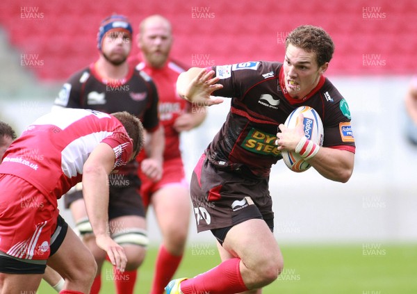 250812 Scarlets v London Welsh - Pre-season warm up -Scarlets' George North takes on the London Welsh defense