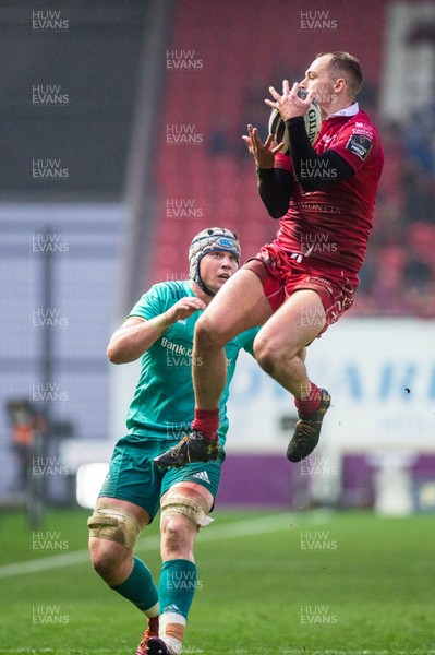 020319 - Scarlets v Munster - Guinness PRO14 - Ioan Nichols of Scarlets catches the ball