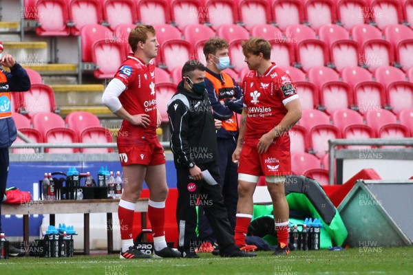 031020 - Scarlets v Munster - GuinnessPro14 -  Rhys Patchell of Scarlets returns from a long injury