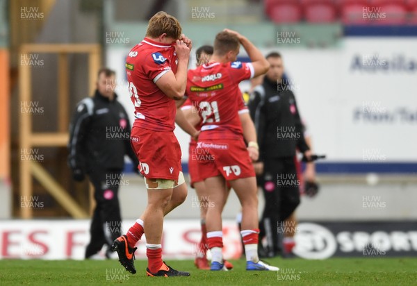 031020 - Scarlets v Munster - Guinness PRO14 - James Davies of Scarlets looks dejected at the end of the game