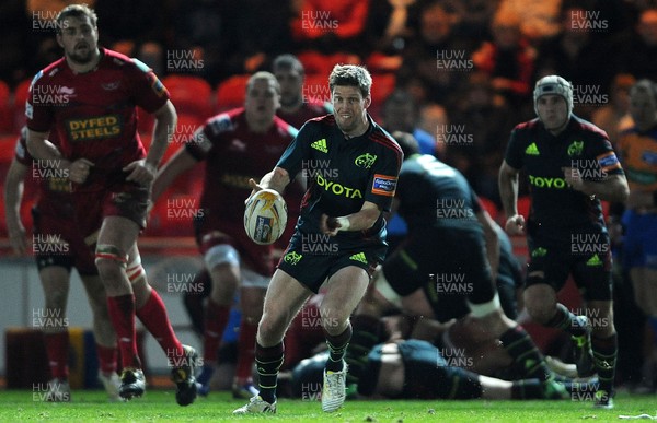 160213 - Scarlets v Munster - RaboDirect PRO12 -Ronan O'Gara of Munster