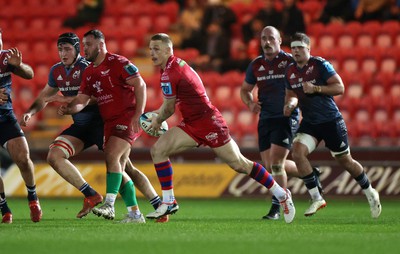 160224 - Scarlets v Munster - United Rugby Championship - Johnny McNicholl of Scarlets 