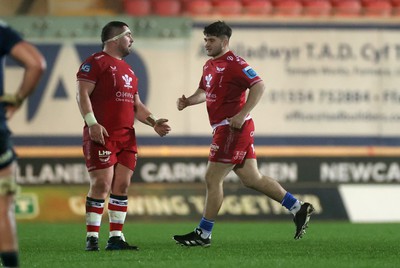 160224 - Scarlets v Munster - United Rugby Championship - Harry Thomas of Scarlets on his debut