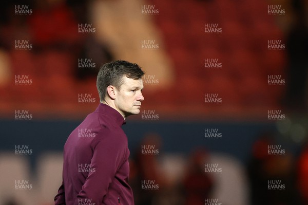 160224 - Scarlets v Munster - United Rugby Championship - Scarlets Head Coach Dwayne Peel 